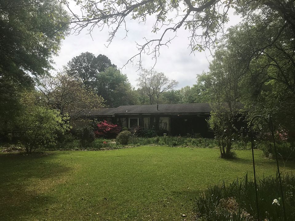 1st image of 127 Leggett Dr