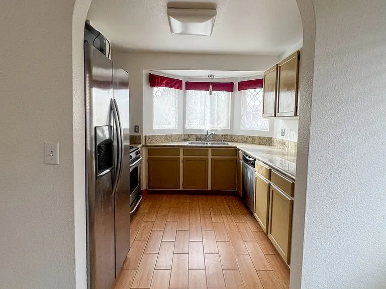 5395 Baileya Ave — Photo 6