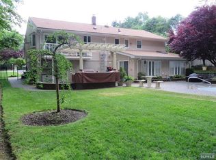 363 Kenwood St, Englewood, NJ