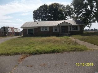 1518 Gaylord Rd, Sharon, TN 38255