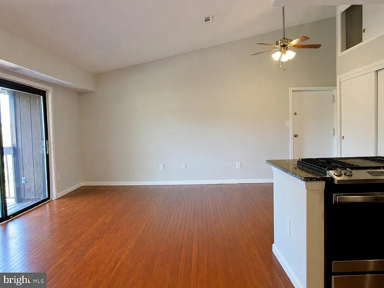 108 Mountain Rd #3D — Photo 6