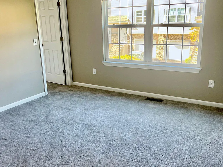 17 Riverview Ct #17 — Photo 11