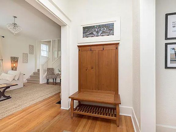 4th image of 417 E 21st St
