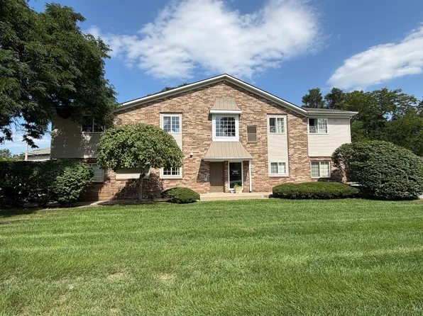 48600 Shelby Rd APT 6, Utica, MI 48317
