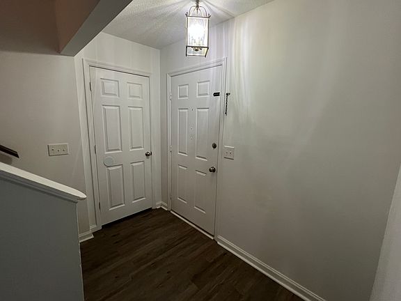 3rd image of 208 Merrywood Dr