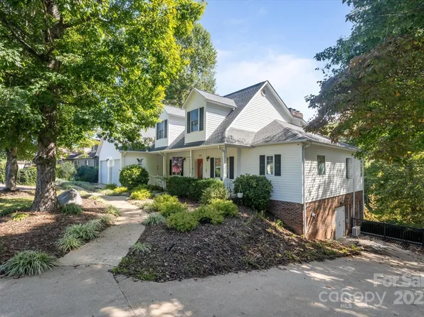 192 Lake Club Dr, Nebo, NC 28761