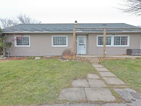 39 Saint Andrews Pl, South Huron, ON N0M 1T0