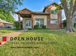 7518 Lagoon Dr, Rowlett, TX 75088
