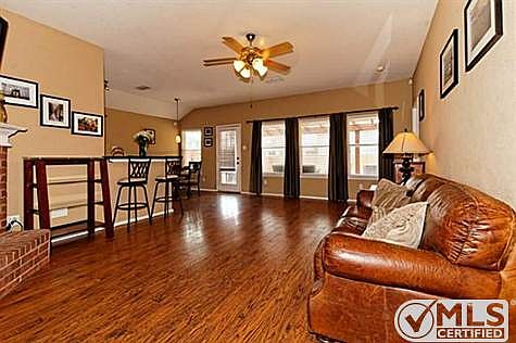3rd image of 10429 Fossil Hill Dr