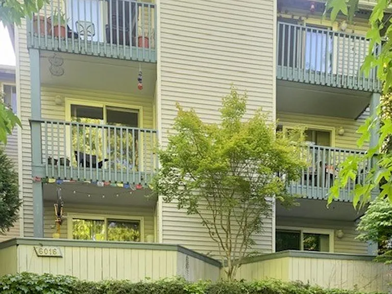 6016 Fauntleroy Way SW — Photo 10