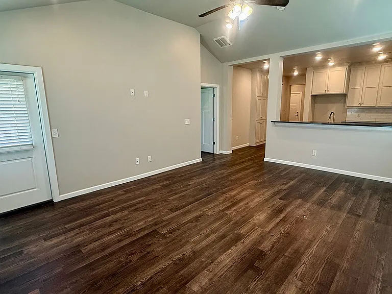 6509 Bent Wood Villas Dr #B — Photo 3