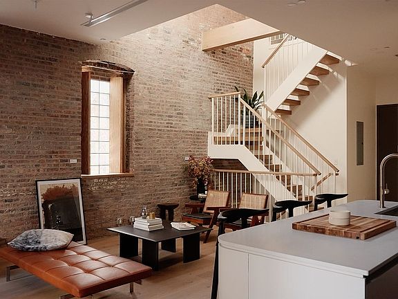 2nd image of 155 Hope St #Thb