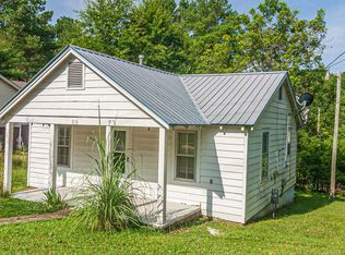 716 Circle Hill Dr, Selmer, TN 38375