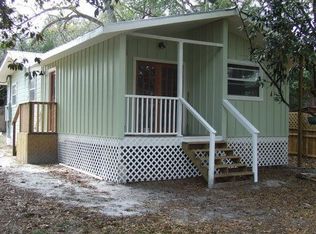 11601 E Salmon Dr, Floral City, FL 34436
