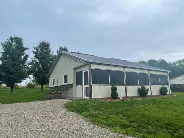 21870 Mason St, Chillicothe, MO 64601