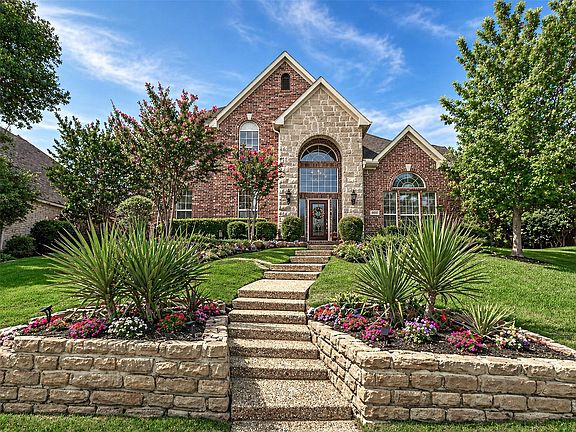 2nd image of 602 Bel Air Dr