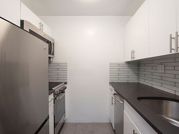 4th image of 854 8th Ave APT 3A