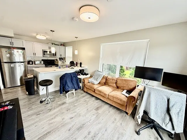 1 bed, 9999 sqft, $2,595 — Photo 2
