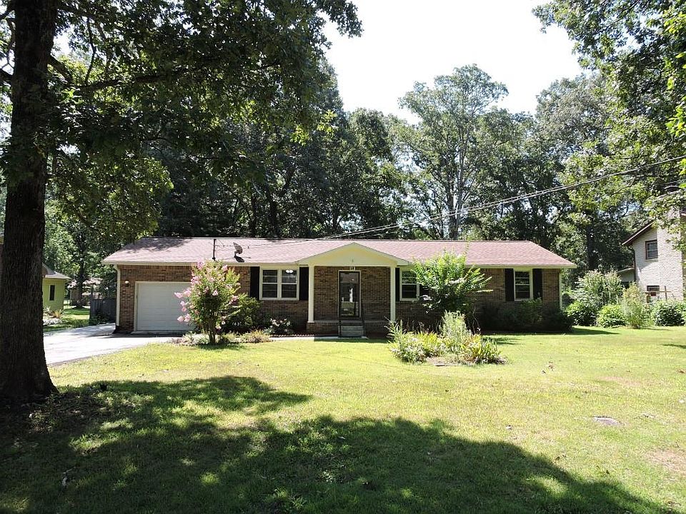 1st image of 163 Stillwood Dr