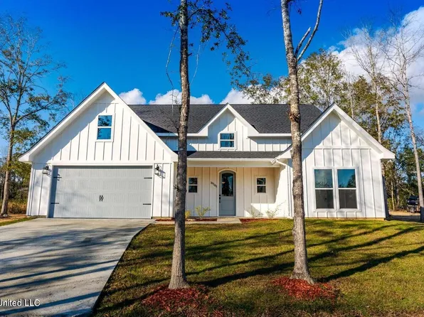 19185 Sues Rd, Kiln, MS 39556