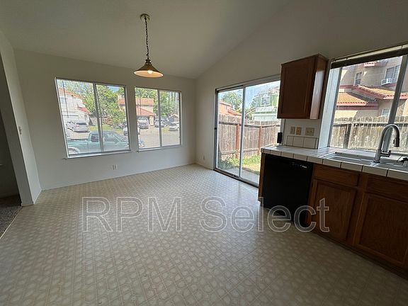 5th image of 4956 Villa Royale Way