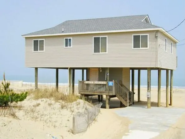 3600 Sandfiddler Rd, Virginia Beach, VA 23456