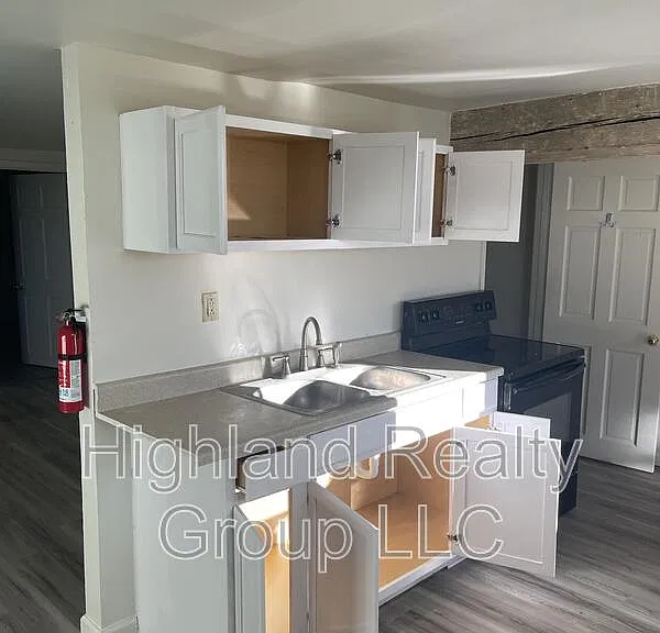 1889 Habecker Rd #4 — Photo 3