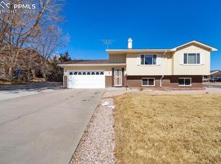 1 Briargate Pl, Pueblo, CO 81001