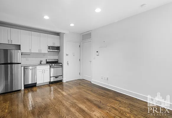Rented by PREX Realty Corp | media 4