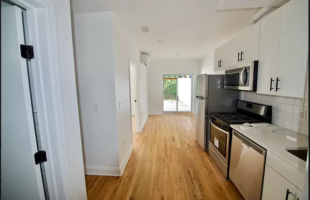 Rented by Compass | media 10