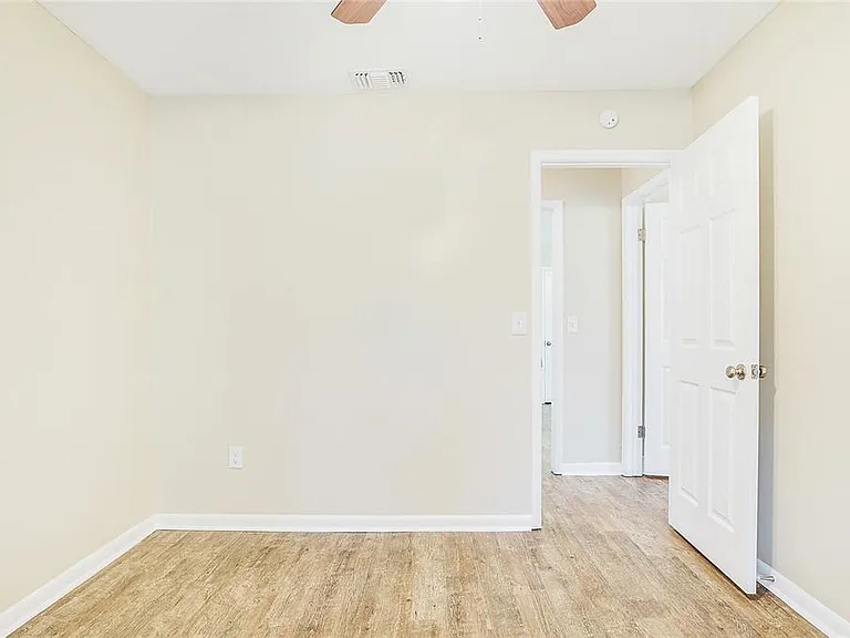 4023 Meandering Ct — Photo 19
