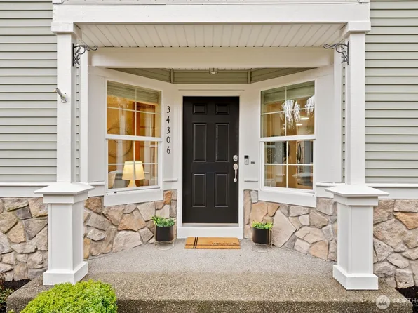 34306 SE Carmichael Street, Snoqualmie, WA 98065