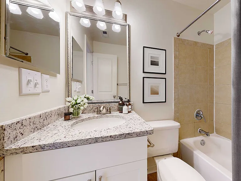 Gayton Pointe Townhomes — Photo 13