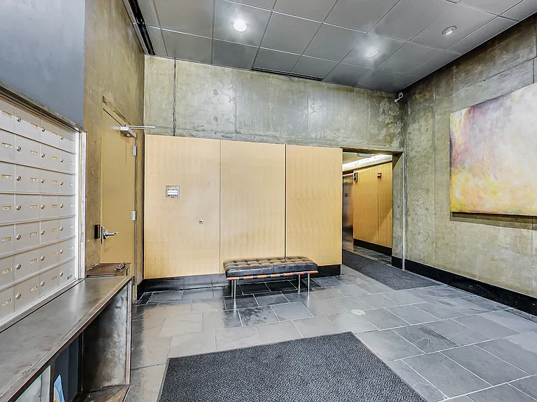 700 W Van Buren St #1010 — Photo 4