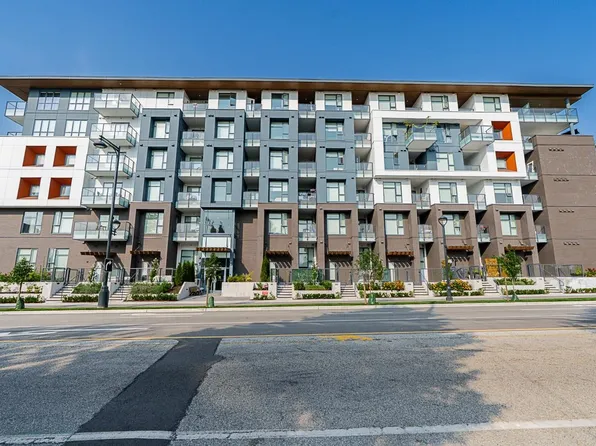 10829 140th St #E201, Surrey, BC V3R 0H4