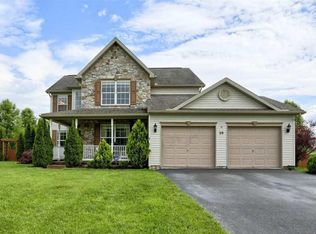 25 Blenheim St, Hanover, PA 17331