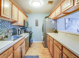 220 Jefferson St APT 2B, Hoboken, NJ 07030