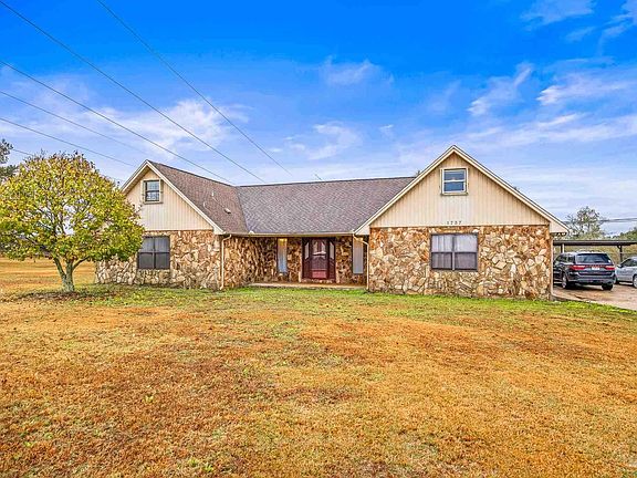 3rd image of 1737 Crest Ln