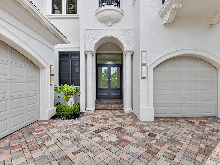 17921 Villa Club Way — Photo 48