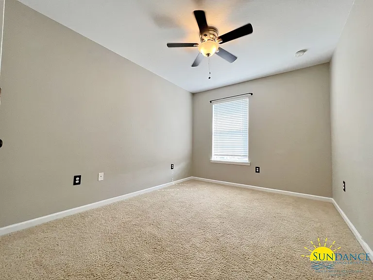 133 Farrah Ave — Photo 14