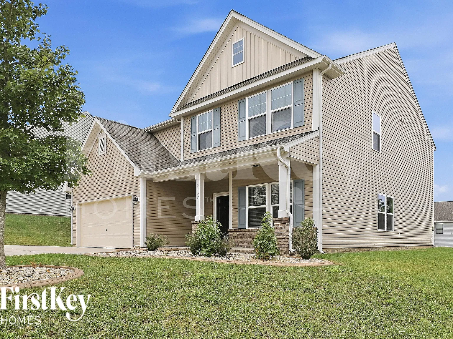 4 bed, 2.5 bath, 3220 sqft, $2,485 — Photo 2