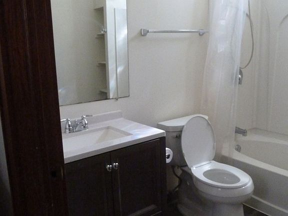 2nd image of 426 E Smith St #426