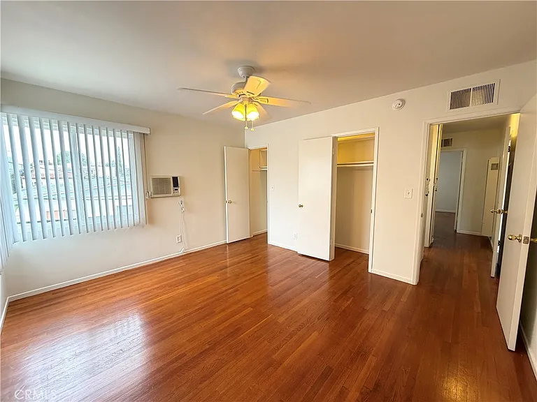 8665 S Chalmers Dr #4 — Photo 17