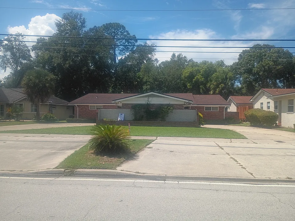 6840 Saint Augustine Rd