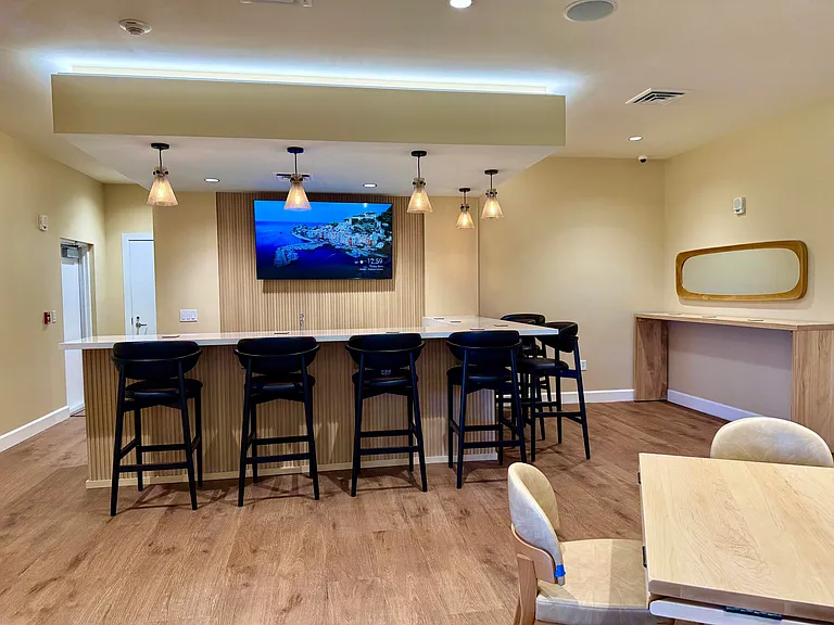 1340 NW 18th Ave #202 — Photo 32