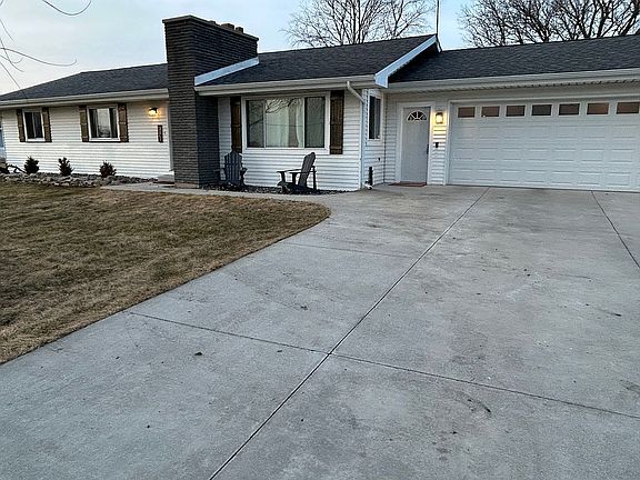 2nd image of 7130 Pierce Rd