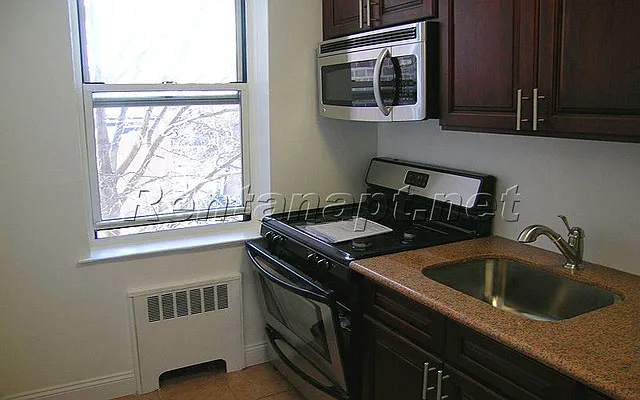 Rented by The Coop Connection LLC | media 18
