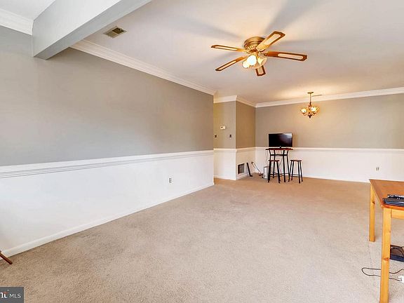 5th image of 8 Juliet Ln APT 303
