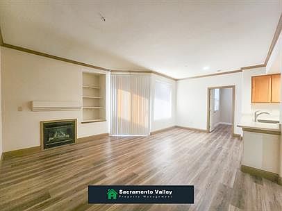 5th image of 5201 Laguna Oaks Dr Unit 1