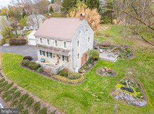 152 Stone Quarry Rd, Leola, PA 17540